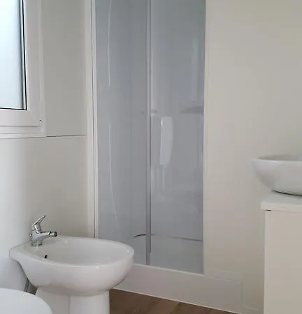 אתר קמפינג Baia Gardasee 2*