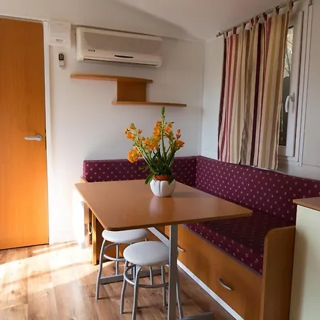 Camping Delle Rose 2*